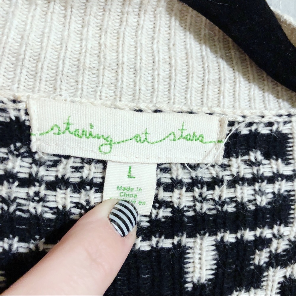 Anthro staring at stars | large | Aztec sweater - Picture 4 of 6